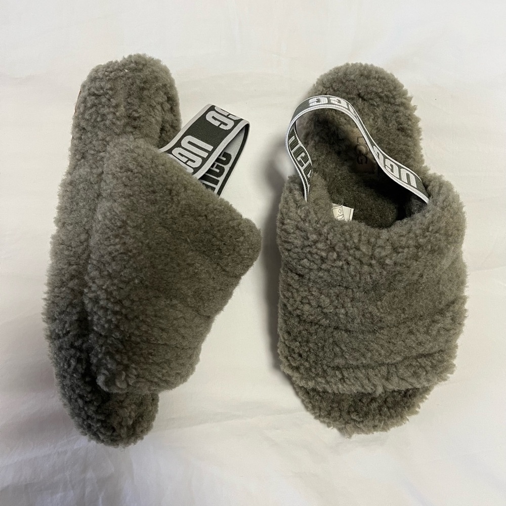 UGG | Women's SZ 5 | Fluff Yeah Slide Slipper Olive Green Sandals
